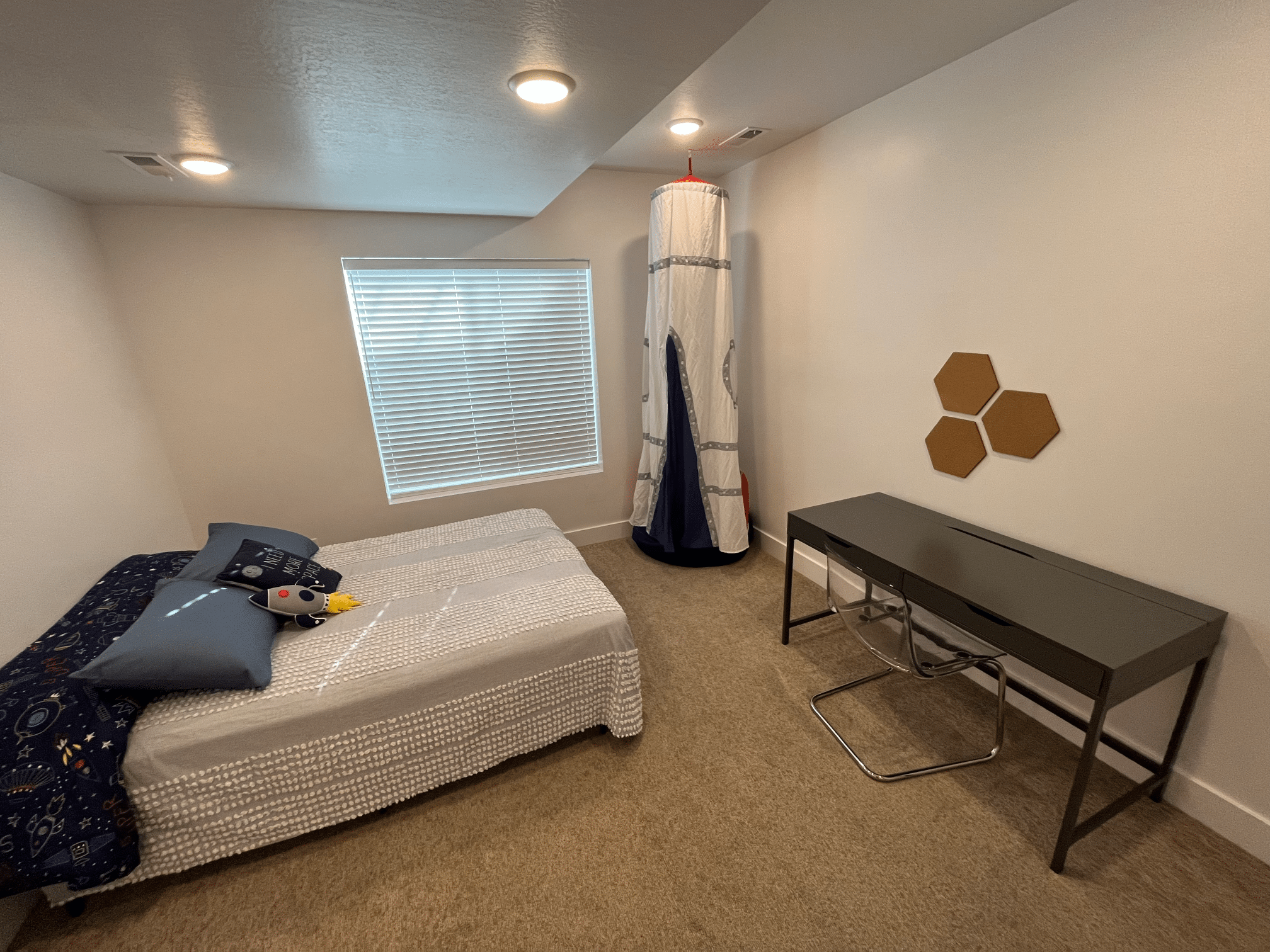 Picture of the bedroom 3.