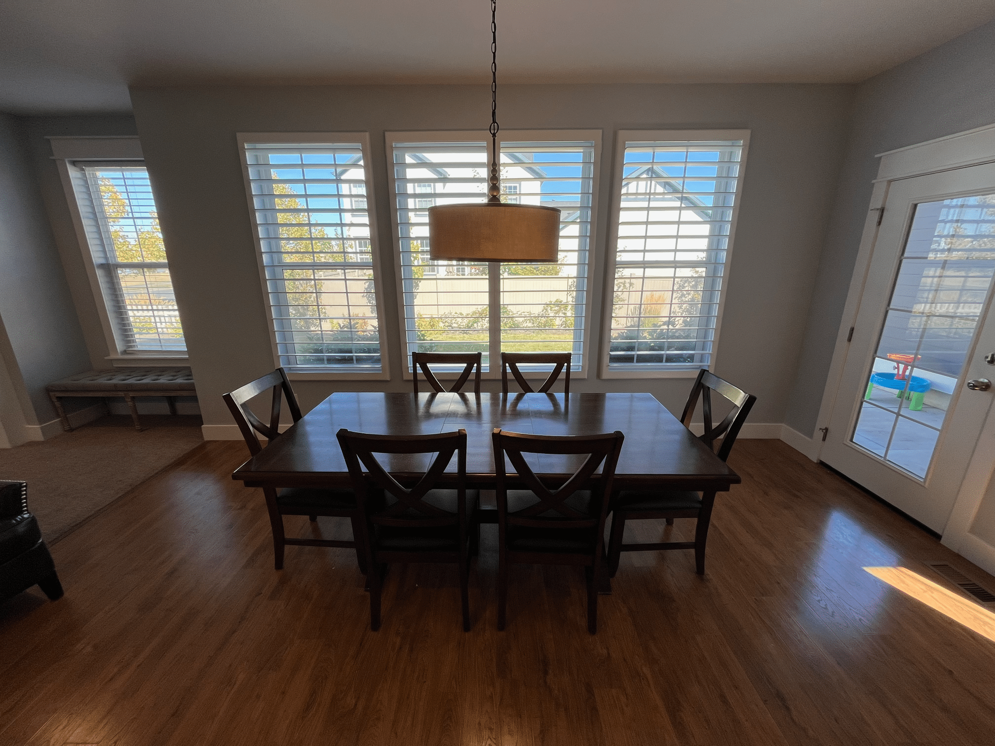 Picture of the Dining room.